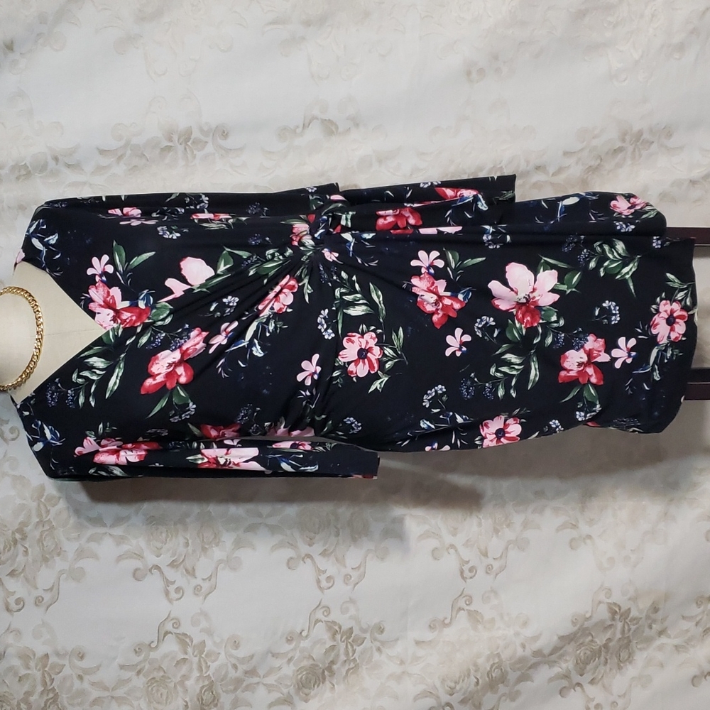 Black Floral Stretch Wrap V-Neck Dress (L)